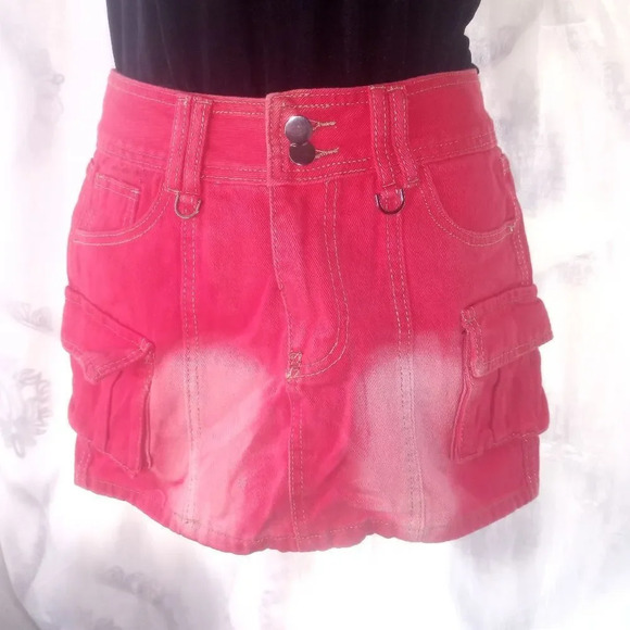 * Beautiful skirt size medium ( box AU) - Picture 1 of 3